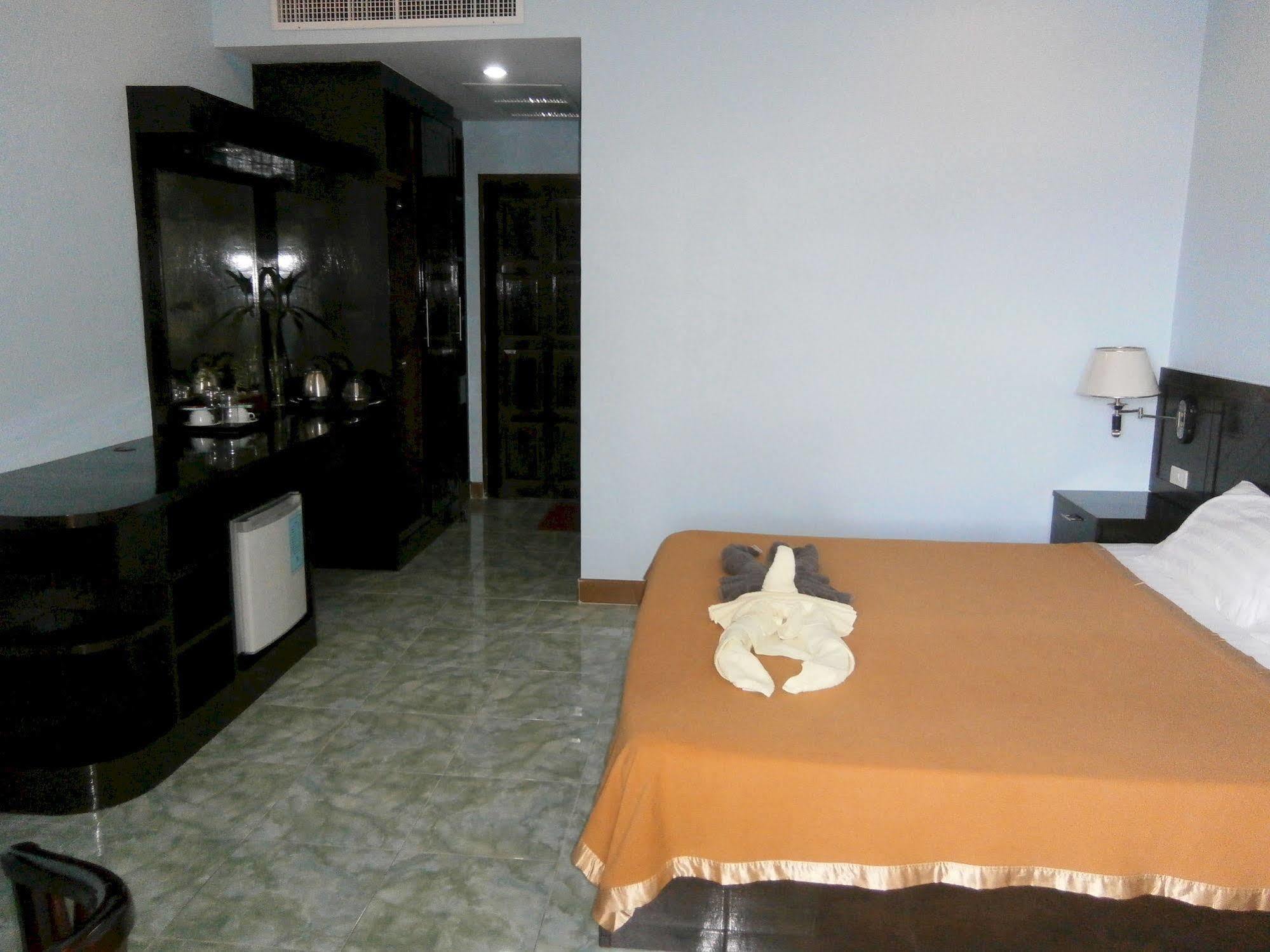 Feng Shui House Patong Exterior foto